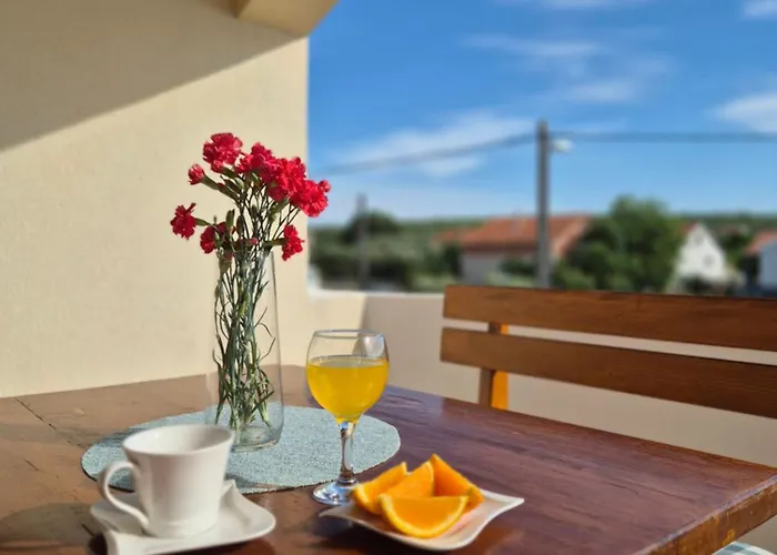 Lucija Apartament Pridraga