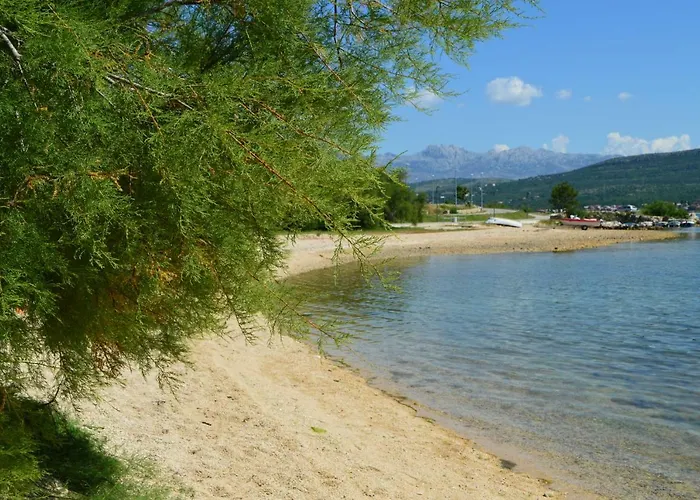 Apartman Lucija *