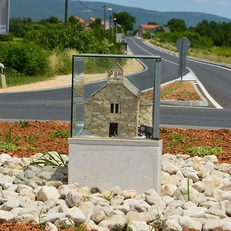Lucija Appartement Pridraga