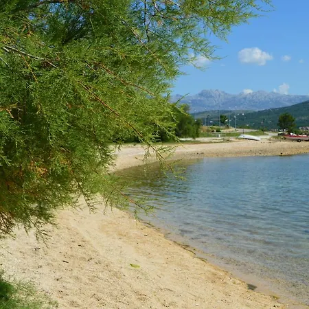 Apartment Lucija *